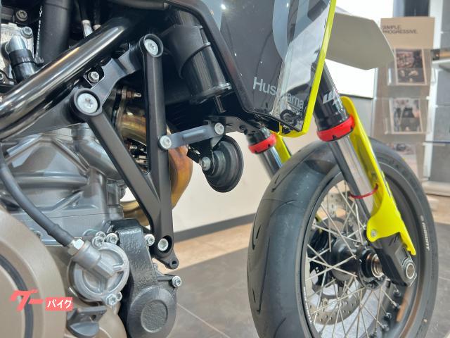 HUSQVARNA 701スーパーモト 2024年 未使用車 HUSQVARNA 701スーパーモト 2024年 未使用車
