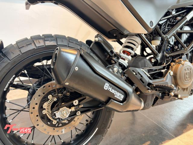 HUSQVARNA スヴァルトピレン401 2021年 正規輸入
