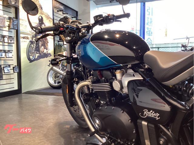 TRIUMPH ボンネビル ボバー 2027年 正規輸入モデル 新車