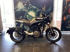 ＨＵＳＱＶＡＲＮＡ　スヴァルトピレン４０１