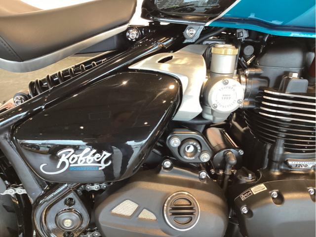ボンネビル ボバー 2027年 正規輸入モデル 新車 インターステラーブルー／サファイアブラック
