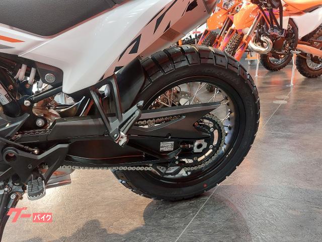 専用　ベンツ　KTMC特注　　　　　　激レア KTM 790アドベンチャー 最新2024年 NEWカラー 正規