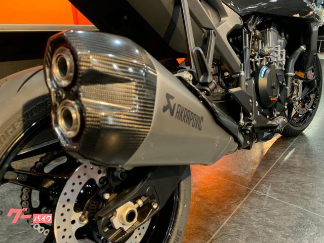 デバイスワークス　新品 KTM 990デューク AKRAPOVIC特別仕様車 2024年 新車