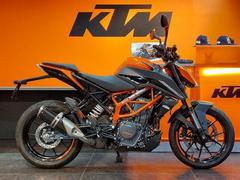 ＫＴＭ　３９０デューク　２０２３年　正規モデル　新車　ブラック／オレンジ