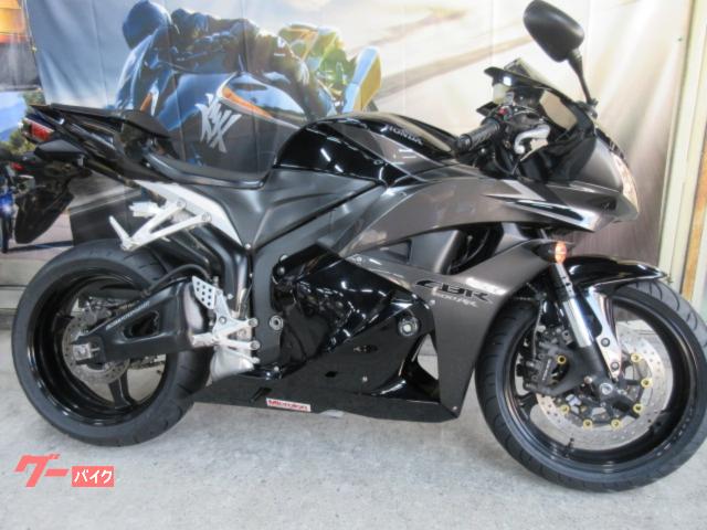 ＣＢＲ６００ＲＲ　２００９年モデル　ヨシムラマフラー付きモデル