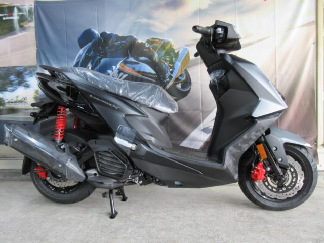 NO.3457　シグナス１２５ＸＳＲ　ＳＥＡ５Ｊモデル　４サイクル　ＦＩ車　マッドブラック　☆彡 ヤマハ シグナスX SEM5Jモデル 最新モデル 国内仕様モデル｜株式