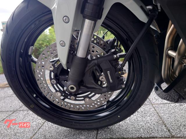 カワサキ Ninja ZX－4R SE 2026年モデル USB電源