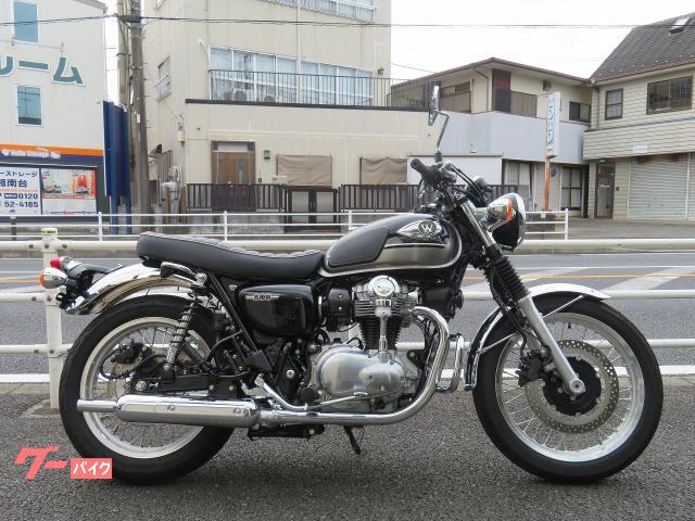 Ｗ８００　エンジンガード　バックサポート付き　ＡＢＳ　ＥＴＣ２．０　ＬＥＤライト標準搭載モデル