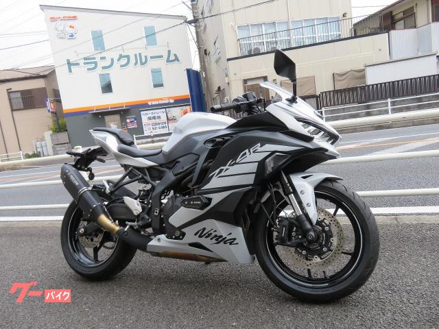 カワサキ Ninja ZX－4R SE ETC2．0 ラジエターガード