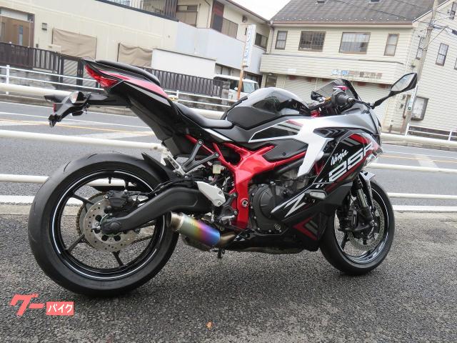 カワサキ Ninja ZX－25R SE モリワキフルEXマフラー付き