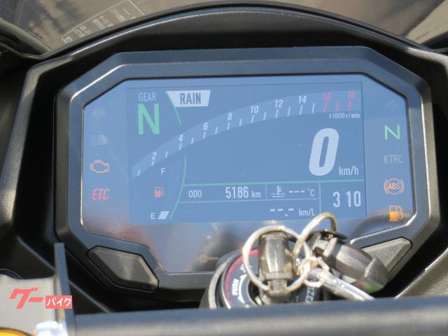 カワサキ Ninja ZX－4R SE USB電源 マルチバー ETC2