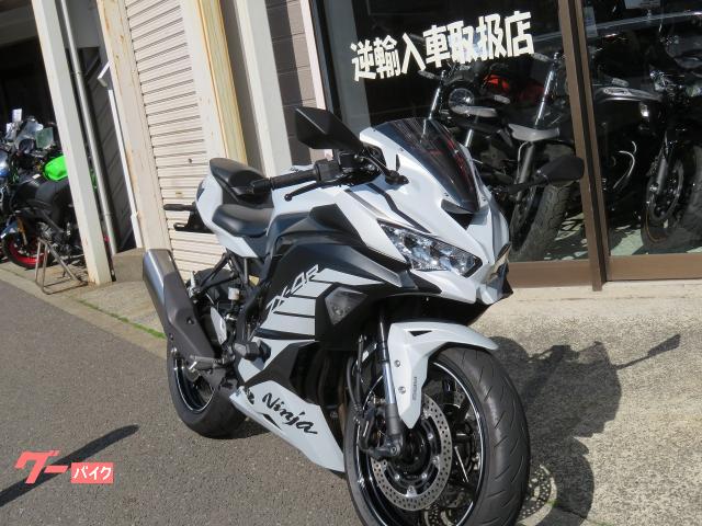 カワサキ Ninja ZX-4R SE USB電源 マルチバー ETC2 カワサキ Ninja ZX-4R SE USB電源 マルチバー ETC2
