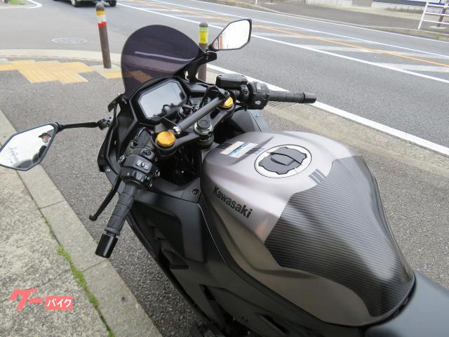 カワサキ Ninja ZX－4R SE SOマフラー ステップKIT