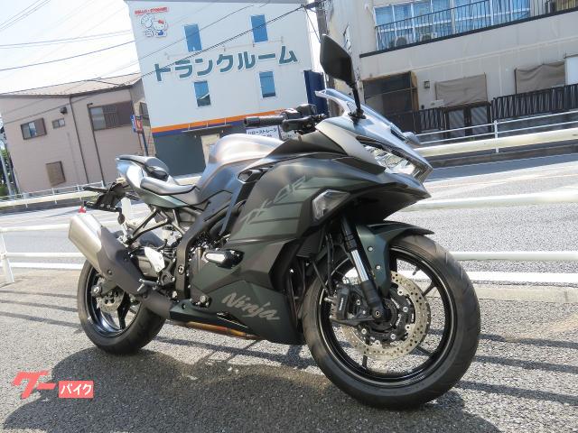 カワサキ Ninja ZX－4R SE USB電源 ETC2．0付き