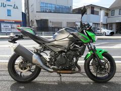 カワサキ　Ｚ４００　ＥＴＣ２．０　ＥＧスライダー　グリップヒーター　ラージスクリーン付き