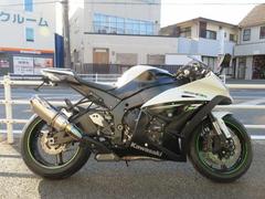カワサキ　Ｎｉｎｊａ　ＺＸ−１０Ｒ　ＡＢＳ　ＢＥＥＴ　ＳＯマフラー　ＥＴＣ　フェンダーレス　社外スクリーン付き