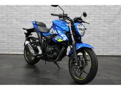 スズキ　ＧＩＸＸＥＲ　１５０　　ＵＳＢ電源　ヘルメットホルダー装備