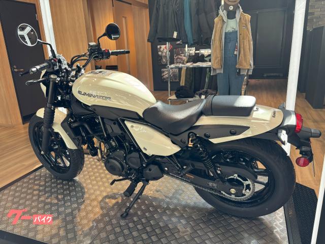 が*読様 ホワイトダイワサイクル高級車パセオスペアキー2本2022年製LEDオー カワサキ エリミネーター400SE パールロボティックホワイト