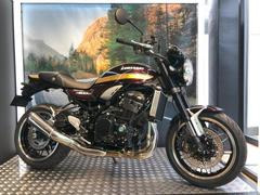 カワサキ　Ｚ９００ＲＳ　キャンディトーンレッド