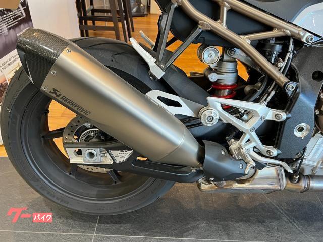 BMW S1000R・Mパッケージ・アクラポビッチマフラー付 