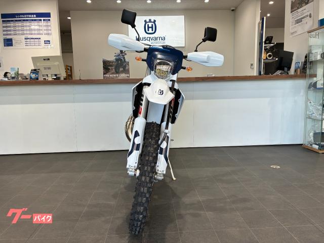 HUSQVARNA TE125・保安部品装着車・正規｜モトラッド
