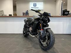 ＨＵＳＱＶＡＲＮＡ　ヴィットピレン８０１・２０２５年・正規