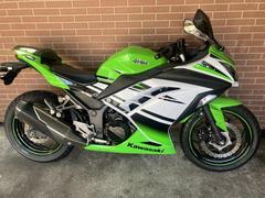 カワサキ　Ｎｉｎｊａ　２５０　ＡＢＳ　　３０ｔｈ　アニバーサリー　前後タイヤ新品　バッテリー新品