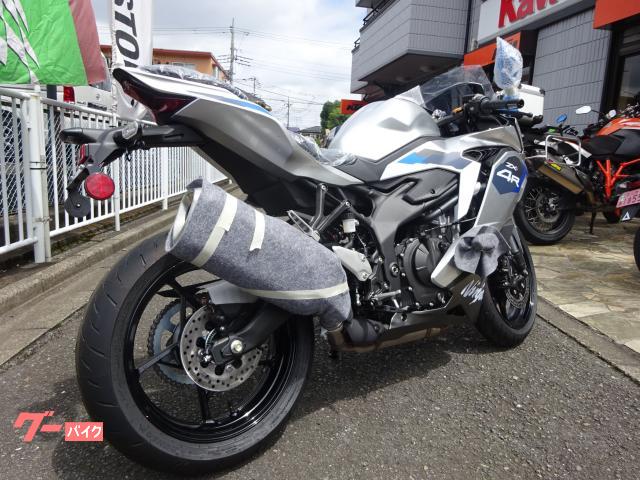 カワサキ Ninja ZX－4R SE 2027年モデル ニューカラー