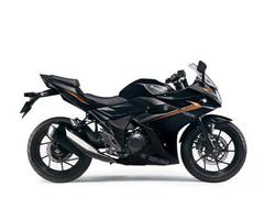 スズキ　ＧＳＸ２５０Ｒ　２０２３年モデル
