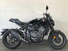 ホンダ　ＣＢ１０００Ｒ　Ｂｌａｃｋ　Ｅｄｉｔｉｏｎ　２０２３年モデル　グリップヒーター　ＥＴＣ２．０
