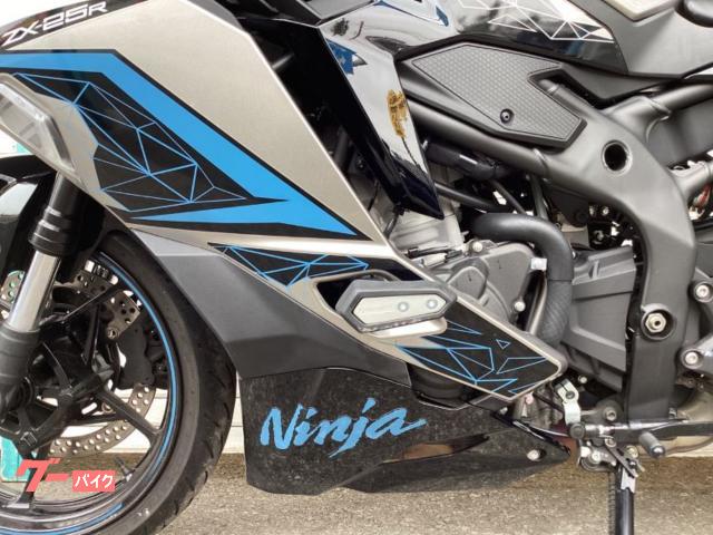 メーカー不明☆金属製タンク車 シルバー カワサキ Ninja ZX－25R SE 2024 メタリック