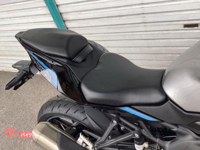 ナウオアネバー4枚シク カワサキ Ninja ZX-25R SE メタリックファントム
