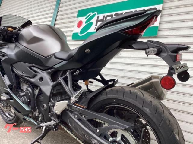 カワサキ Ninja ZX－4R SE クイックシフター メタリック