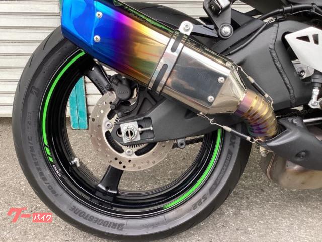 カワサキ Ninja ZX－10R トリックスターイカズチ ハンド