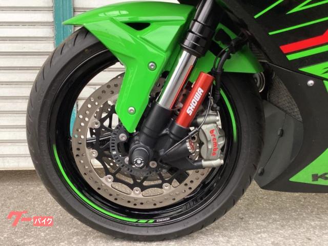 カワサキ Ninja ZX－10R トリックスターイカズチ ハンド