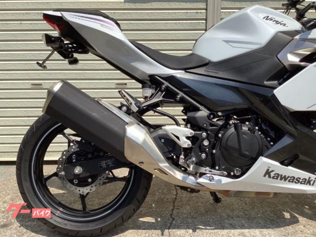 カワサキ Ninja 400 2023年モデル パールブリザード