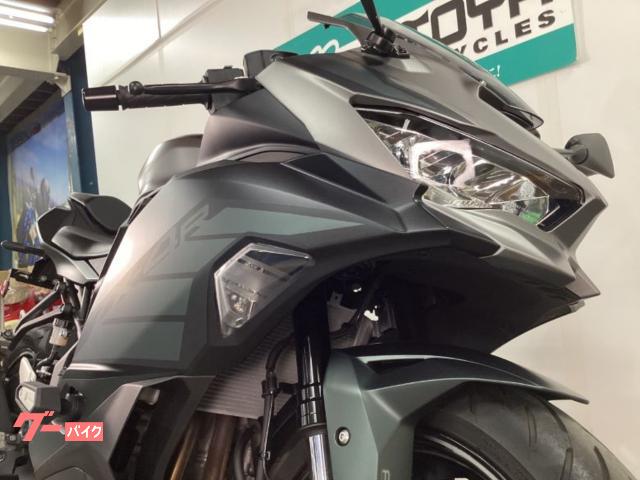 カワサキ Ninja ZX－4R SE 2025年モデル スライダー