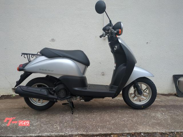 トゥデイ　ＡＦ６７　インジェクション　シート張替　バッテリー・グリップ・ベルト新品