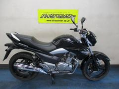 スズキ　ＧＳＲ２５０　ＧＪ５５型　ノーマル車両　２本出しマフラー
