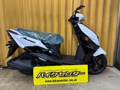 スズキ　アヴェニス１２５　ＥＡ１２Ｊ　２０２６年モデル　パールグレッシャーホワイト／グラススパークルブラック　メーカー保証２年