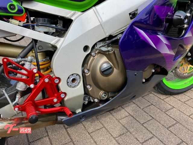 【レイラ】 カワサキ Ninja ZX－9R 逆車 1999年式 OVER