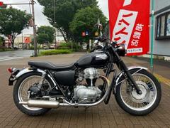 カワサキ　Ｗ４００　２００８年式　エンジンガード　社外マフラー　リアローダウン　クラッチ＆ブレーキレバー