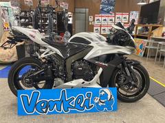 ホンダ　ＣＢＲ６００ＲＲ　２００８年モリワキマフラー・バックステップ・カーボンカバースライダー・フェンダーレス・シングルシート