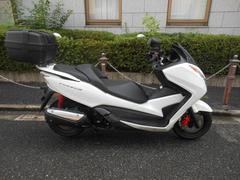 ホンダ　フォルツァＳｉ　ＪＢＫ−ＭＦ１２型　リアボックス装備車両