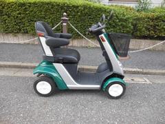 シニアカー　モンパル　ホンダ製・電動四輪車いす
