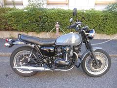 カワサキ　Ｗ８００　ストリート　８ＢＬ−ＥＪ８００Ｅ型　グリップヒーター・ＵＳＢポート・ＥＴＣ２．０・エンジンガード・タンクパッド装備車両