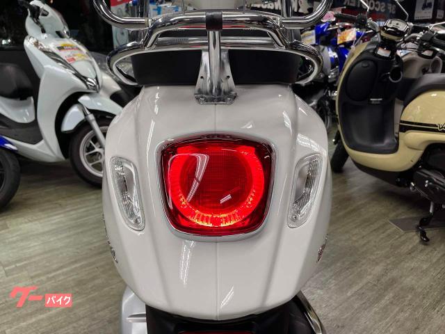 ＶＥＳＰＡ スプリント１５０ フライスクリーン リアキャリア フロア