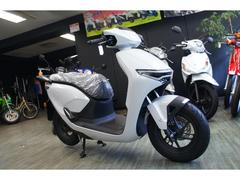 ホンダ　ＣＵＶ　ｅ：