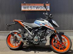 ＫＴＭ　１２５デューク　２０２３モデル