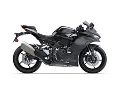 カワサキ　ニンジャＺＸ−４Ｒ　ＳＥ　２０２６モデル